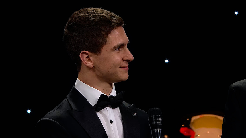 Leonardo Fornaroli celebrates claiming the Formula 2 Drivers' Championship | 2025 FIA Awards